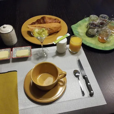 Rose Blanche Bed & Breakfast Le Lude